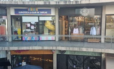 Local en venta en Lomas 2a centro comercial