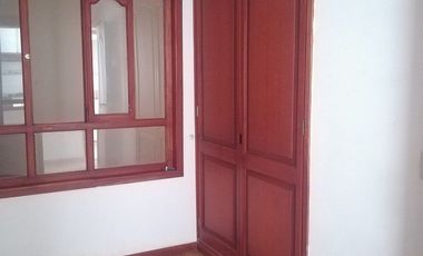 VENDO APARTAMENTO BARRIO LOS CRISTALES