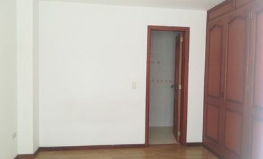 VENDO APARTAMENTO BARRIO LOS CRISTALES