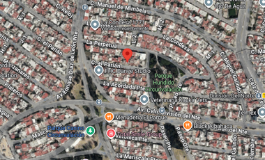 No es suerte, es estrategia inmobiliaria!! Venta de Hermosa Casa En Remate Bancario En Colonia Jardines del Country, Guadalajara Jal.