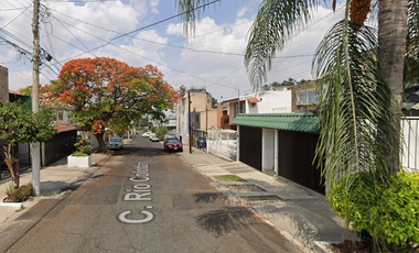 Tu futuro hogar empieza con una decisión inteligente!! Venta De Hermosa Casa En Remate Bancario En Colonia Colinas de Las Águilas, Zapopan Jal.