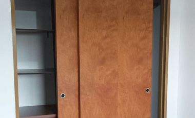 VENTA: Depto semipiso 3 amb con cochera en Villa Ballester a 2 cuadras est Malaver