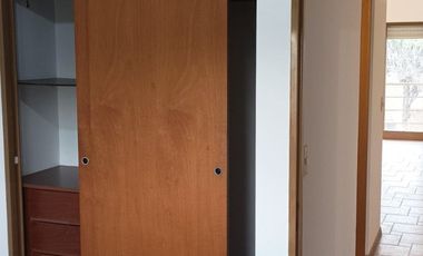 VENTA: Depto semipiso 3 amb con cochera en Villa Ballester a 2 cuadras est Malaver