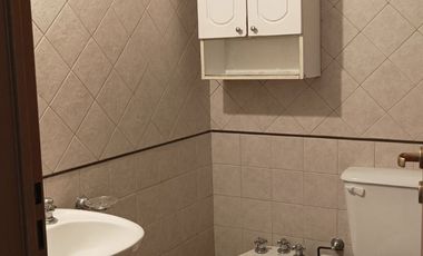 VENTA: Depto semipiso 3 amb con cochera en Villa Ballester a 2 cuadras est Malaver