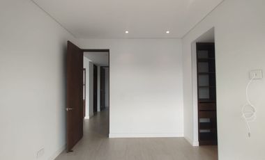 Apartamento en Arriendo en Pinares en unidad cerrada,
