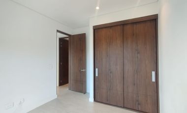Apartamento en Arriendo en Pinares en unidad cerrada,