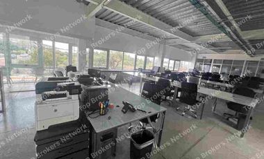 Edificio de uso comercial ubicado en El Marqués, Querétaro