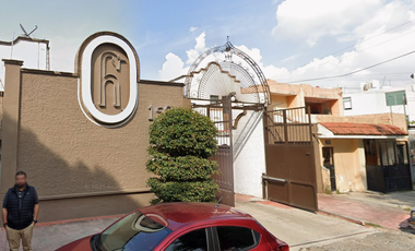 ¡Así se sienten las inversiones que sí valen la pena!! Venta de Hermosa Casa en Remate Bancario En CALZADA NTE, COL. GRANJA, ZAPOPAN, JALISCO.