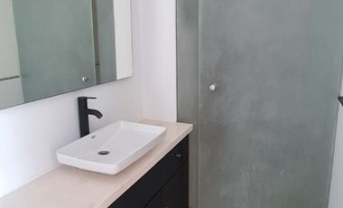 Departamento en RENTA RECIEN REMODELADO en zona ANDARES (Torre Aura altitud)