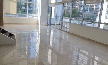 Departamento en RENTA RECIEN REMODELADO en zona ANDARES (Torre Aura altitud)