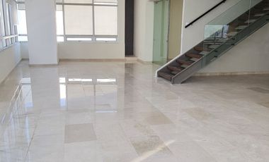 Departamento en RENTA RECIEN REMODELADO en zona ANDARES (Torre Aura altitud)