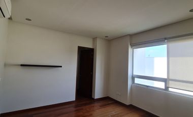 Departamento en RENTA RECIEN REMODELADO en zona ANDARES (Torre Aura altitud)