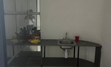 Rento excelente oficina a dos calles de  Plaza dorada y ave. 31 pte ubicadisima!  180 m2 de superficie $15,500