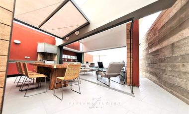 Alquiler casa en Playa La Escondida , Asia. Vista directa al Mar, con piscina