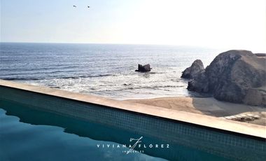 Alquiler casa en Playa La Escondida , Asia. Vista directa al Mar, con piscina