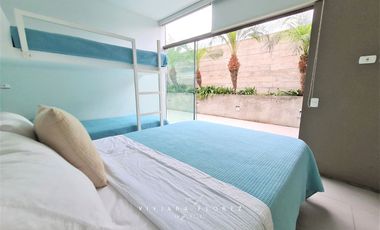 Alquiler casa en Playa La Escondida , Asia. Vista directa al Mar, con piscina