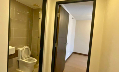 3 Bedroom Condo FOR SALE in St. Mark Residence McKinley Hill