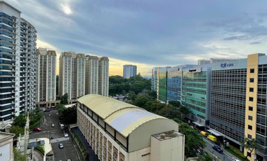 3 Bedroom Condo FOR SALE in St. Mark Residence McKinley Hill