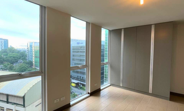 3 Bedroom Condo FOR SALE in St. Mark Residence McKinley Hill