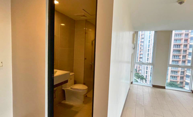3 Bedroom Condo FOR SALE in St. Mark Residence McKinley Hill