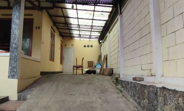 Dijual Rumah Jalan utama komplek Bumi sariwangi 1