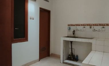 Dijual Rumah Jalan utama komplek Bumi sariwangi 1