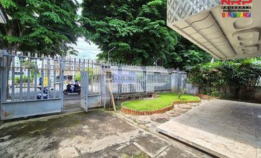 Dijual/Disewakan Rumah dengan Halaman Luas di Depan RS Yasmin Banyuwangi