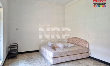 Dijual/Disewakan Rumah dengan Halaman Luas di Depan RS Yasmin Banyuwangi