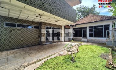 Dijual/Disewakan Rumah dengan Halaman Luas di Depan RS Yasmin Banyuwangi
