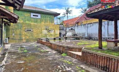 Dijual/Disewakan Rumah dengan Halaman Luas di Depan RS Yasmin Banyuwangi