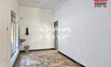 Dijual/Disewakan Rumah dengan Halaman Luas di Depan RS Yasmin Banyuwangi
