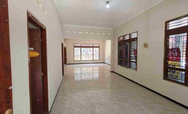 Rumah 396m Bagus Hook Strategis Serengan Solokota