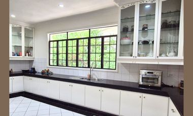 Urdaneta Village House for Sale! Makati City
