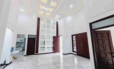 Rumah Mewah Baru American Classic Area Gentan