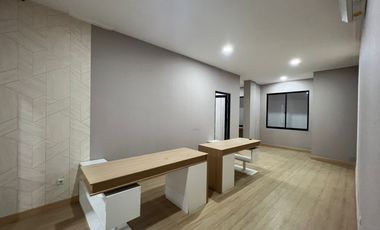 Dijual Ruko Gandeng di Gading SOHO – Kantor Mewah, Full Furnished, Siap Pakai!
