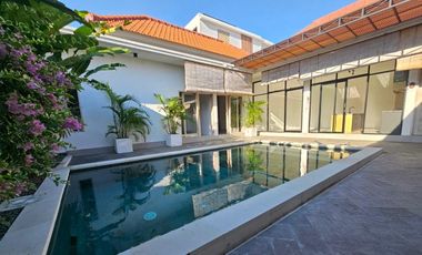 Villa Kuwum Kerobokan Badung