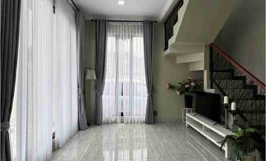 Rumah 2 lantai minimalis Modern di Bandung Utara