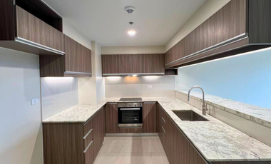 Brand New 2 Bedroom Condo FOR SALE in Park McKinley West