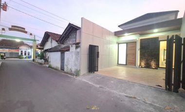 RUMAH MURAH DI SELATAN CANDI SAMBISARI, SLEMAN