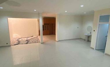 Disewakan Rumah Siap Huni Janur Elok 9 Kelapa Gading Jakarta