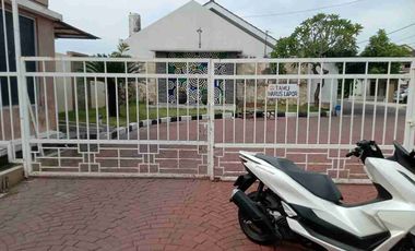 Di sewakan cling 2 mobil hunian tenang one gate