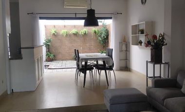 Rumah di sewa Emerald Terrace Bintaro Jaya Sektor 7 Furnish Bersih Terawat