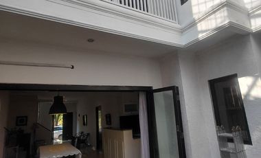 Rumah di sewa Emerald Terrace Bintaro Jaya Sektor 7 Furnish Bersih Terawat