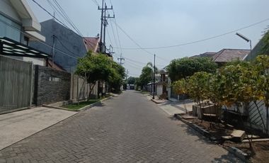 Rumah Hitung Tanah Darmo Villa Kecamatan Dukuh Pakis Surabaya Barat