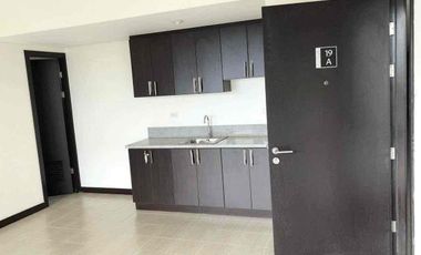 For Sale RFO San Lorenzo Place Makati near at BGC, Mckinley, NAIA, Pasig, MRT, LRT