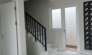 Rumah Murah Hook 2 Lantai di Dayana Summarecon Bandung