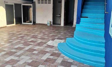 TERRENO COMERCIAL EN AV. URANO