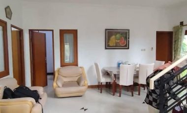 Rumah 2 Lantai Furnished di Dago Bandung