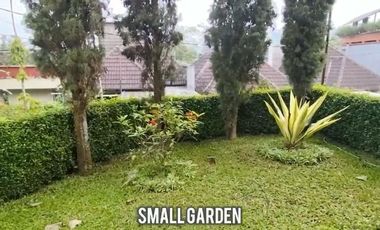 Rumah 2 Lantai Furnished di Dago Bandung