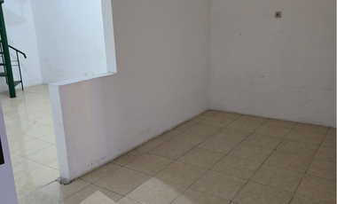 Disewakan Rumah 2 lantai Siap Huni di Lebak Indah Regency, dekat Mulyosari, Sutorejo, MERR, Pakuwon City